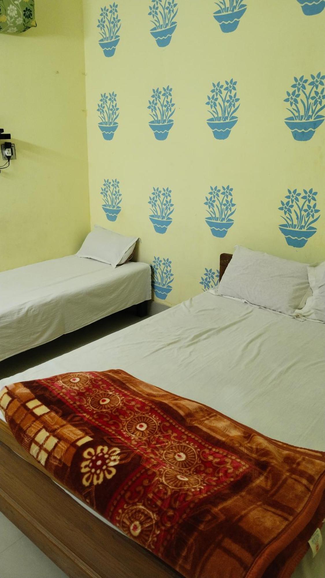 Madhuban Guest House & Restaurant Shanti Niketan Luaran gambar