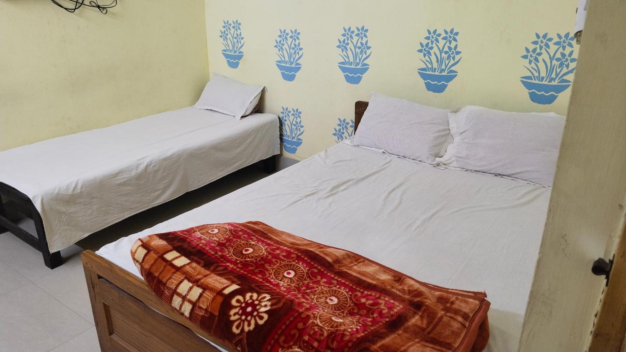 Madhuban Guest House & Restaurant Shanti Niketan Luaran gambar